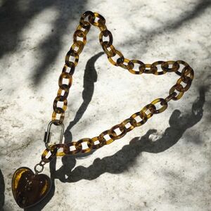 Tortoiseshell Chain Necklace with Heart Pendant